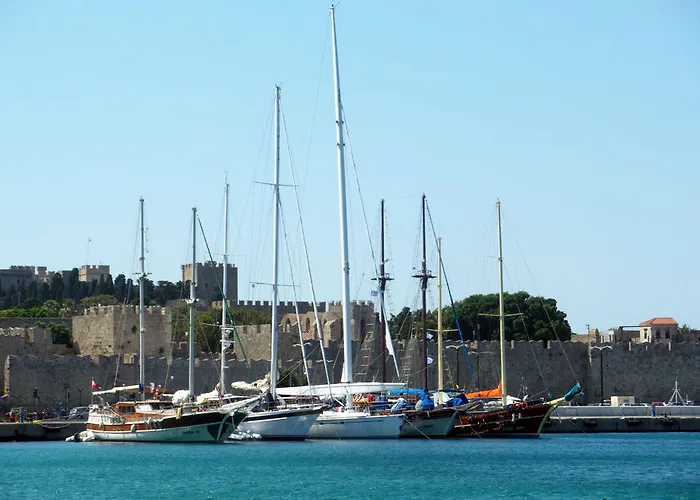 Han/Misafirhane Medieval 2*