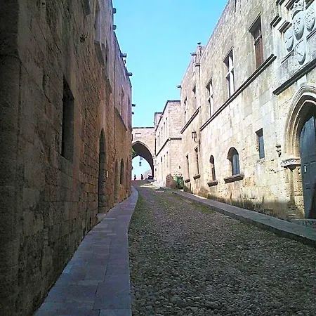 Medieval 2* Rhodes City