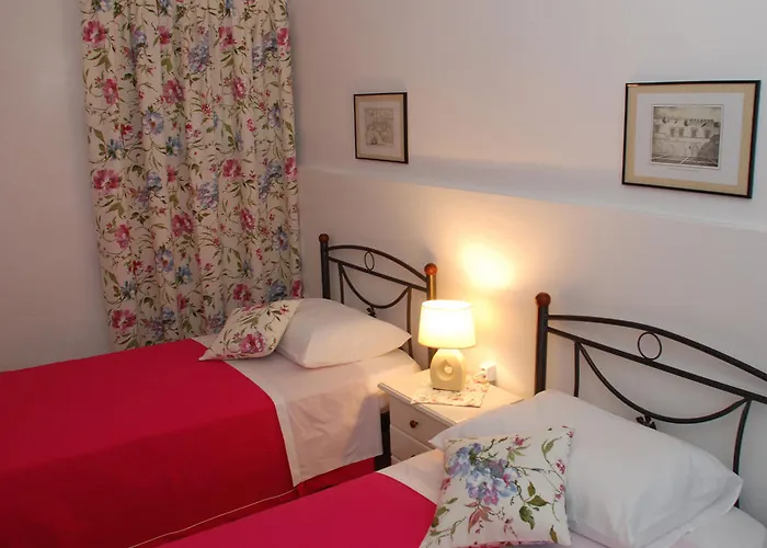 Мини-отель Medieval 2*